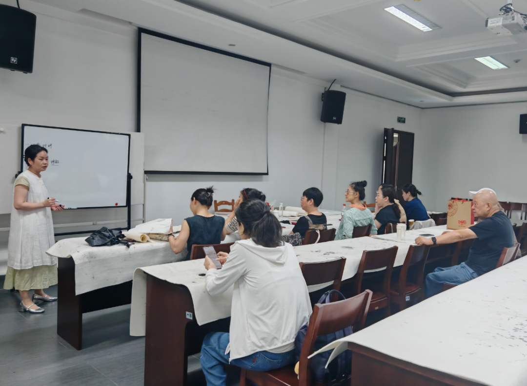 1760519336943162.png 640 (1).png