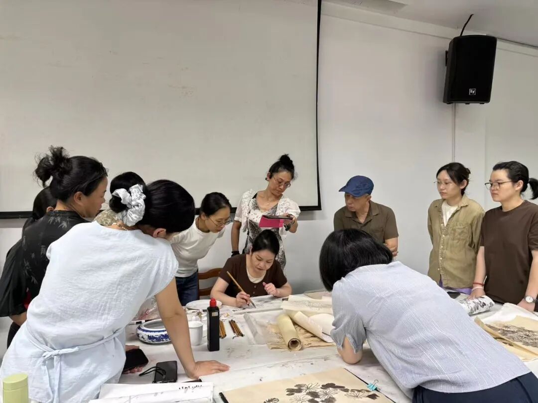 1760519397404684.jpg 嘉兴美术馆